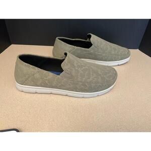 New! Mens Huk Performance Brewster Olive/Beige Color Slip On Shoes. Size 12.
